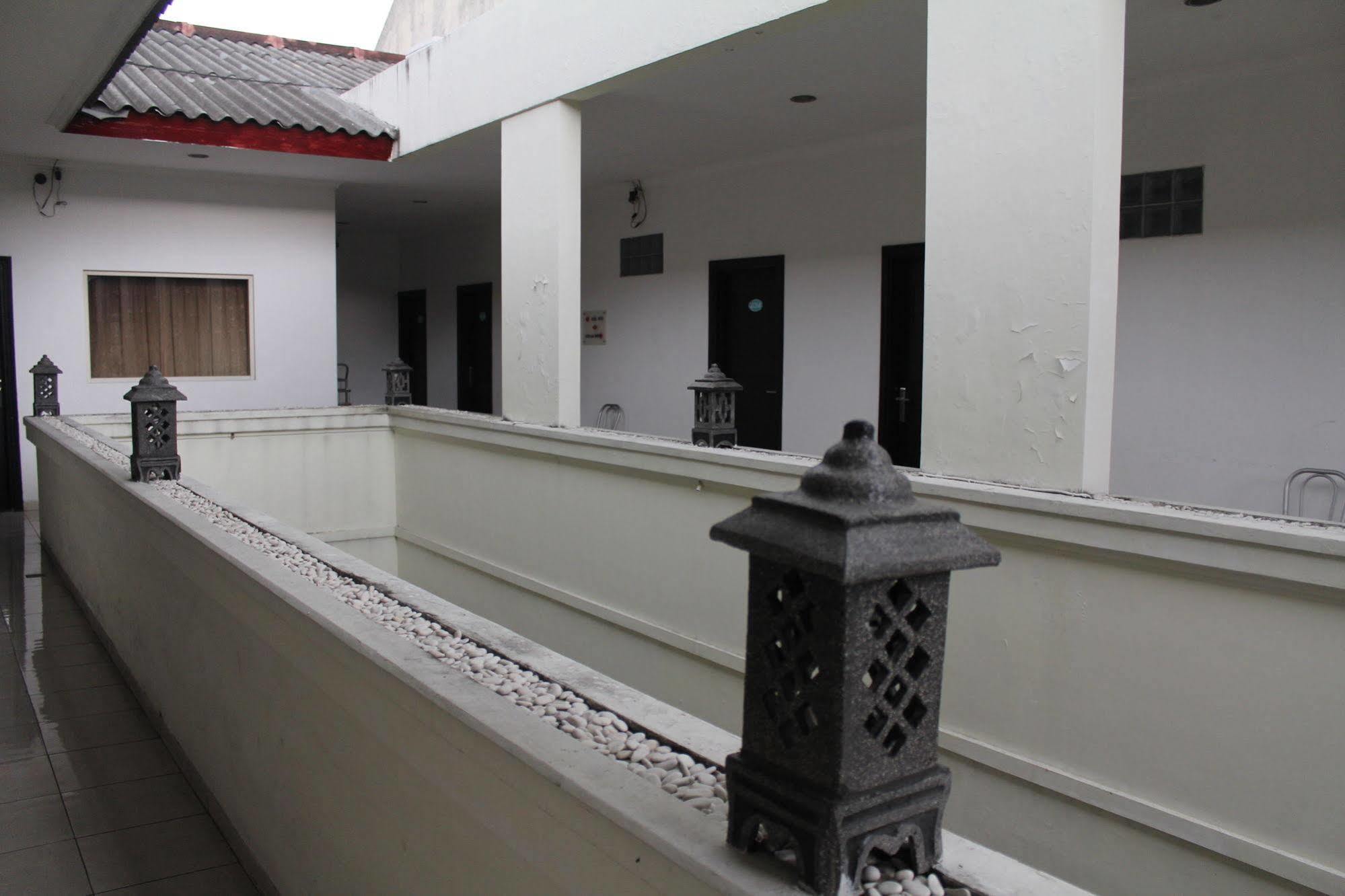 Hotel Sinar 3 Sedati Exterior foto